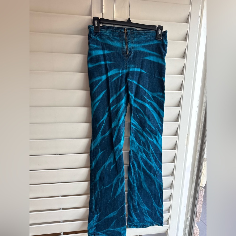 heart moon star y2k low rise flare blue jeans! sz 10 modern 8 ish